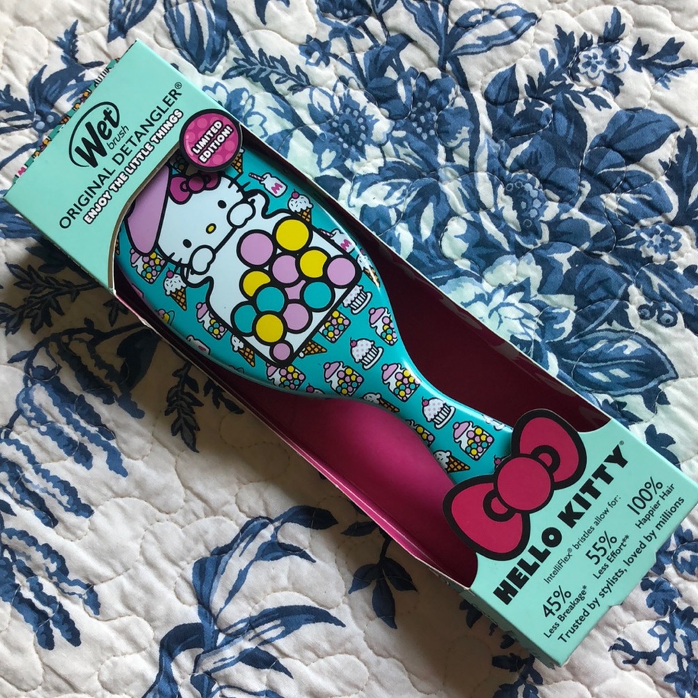 Hello Kitty Brush